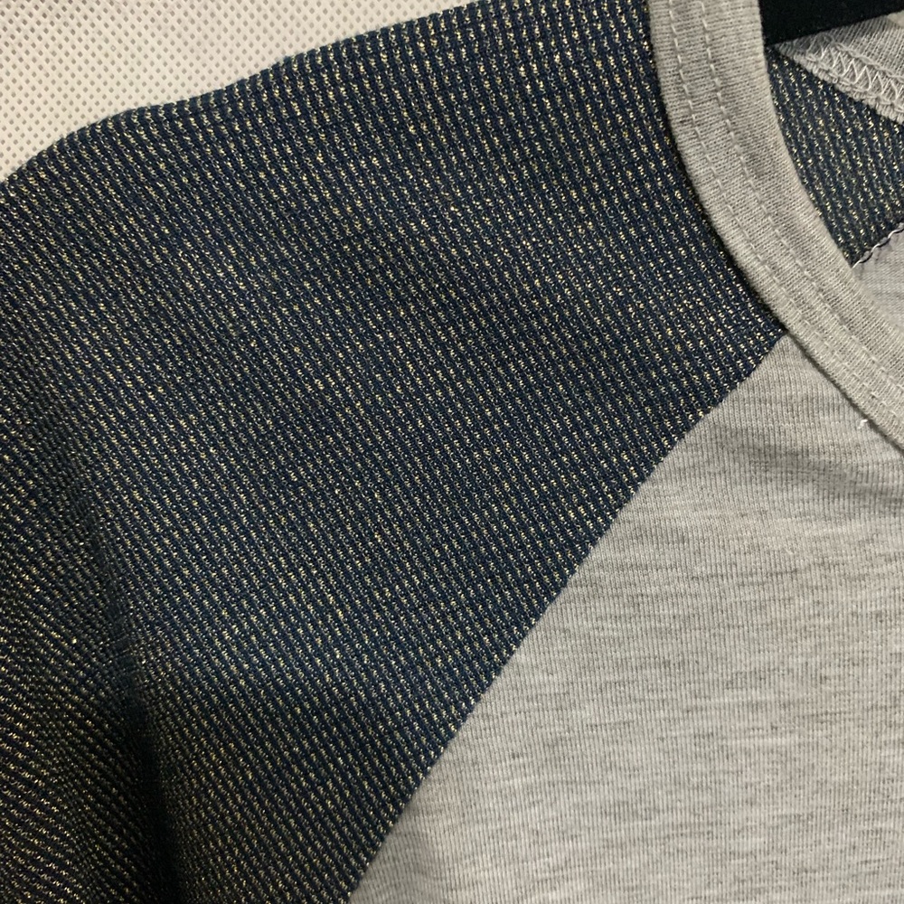 LulaRoe Randy Tee - Picture 5 of 12